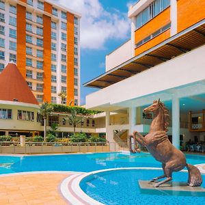 Mövenpick Hotel&Residences Nairobi